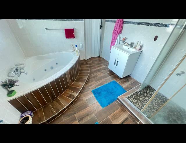 4 BEDROOM HOUSE FOR SALE IN THOHOYANDOU RURAL